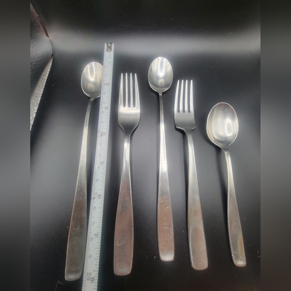 WMF Cromargan Flatware Bundle 5 Pieces - Picture 2 of 3